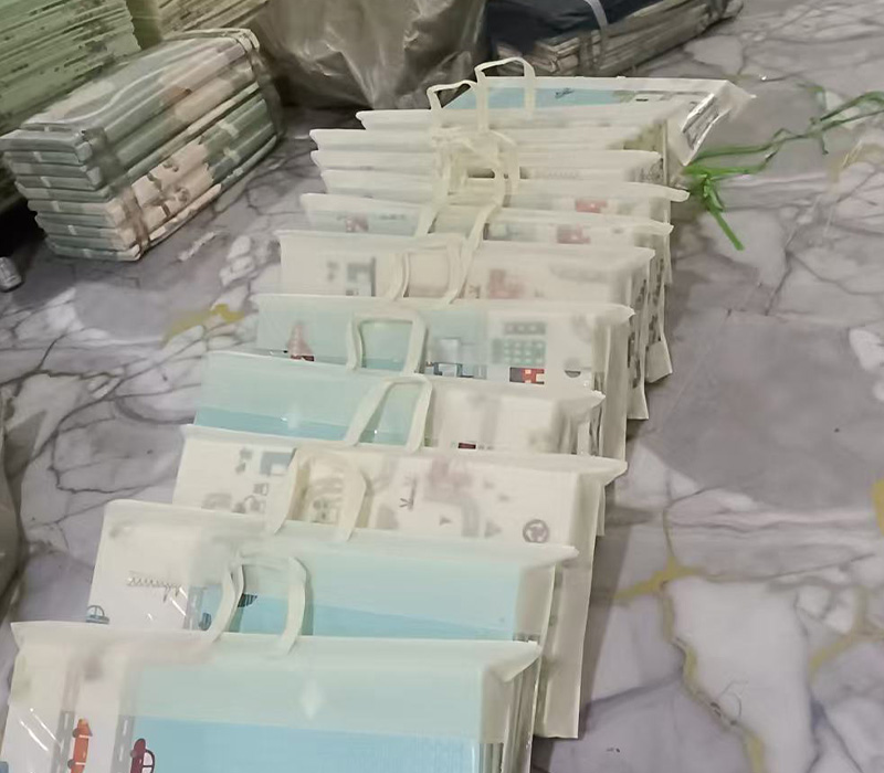 large waterproof picnic mat